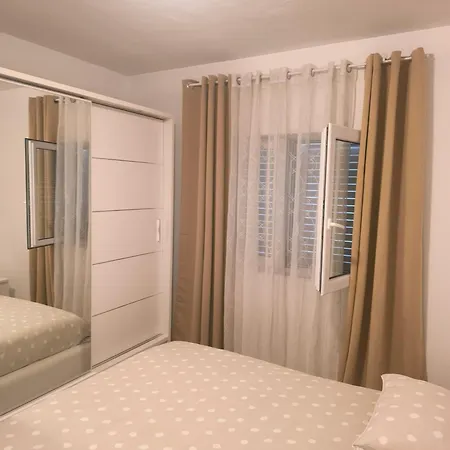 Rex Apartment *