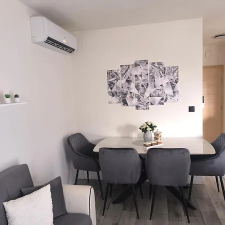 Apartment Rex Svinisce